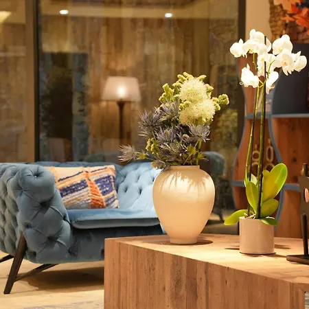Hotel Les Regalia & 5*