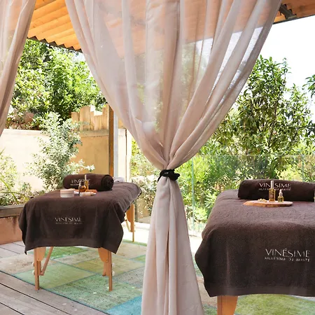 Hotel Les Regalia &